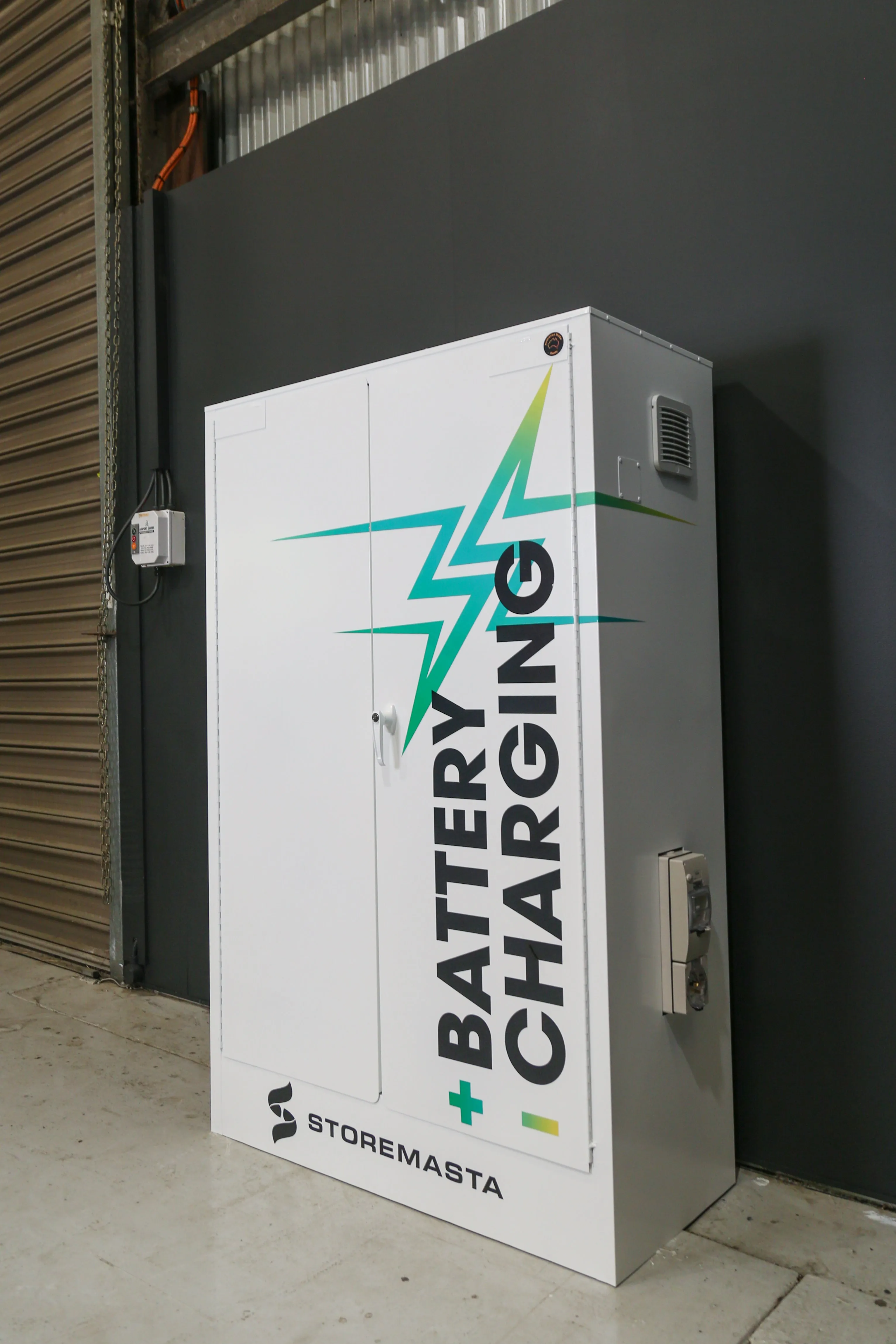 18 Outlet Battery Charging Cabinet