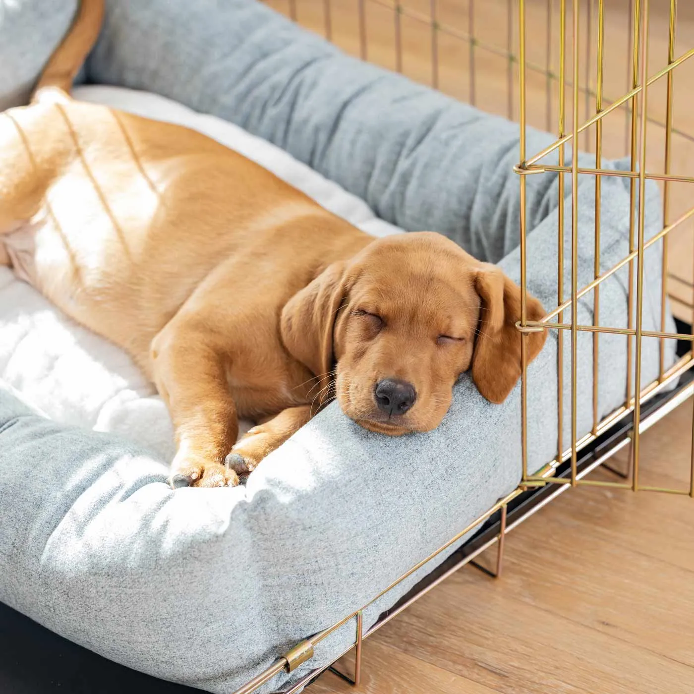 Cosy & Calming Puppy Crate Bed In Inchmurrin Iceberg by Lords & Labradors