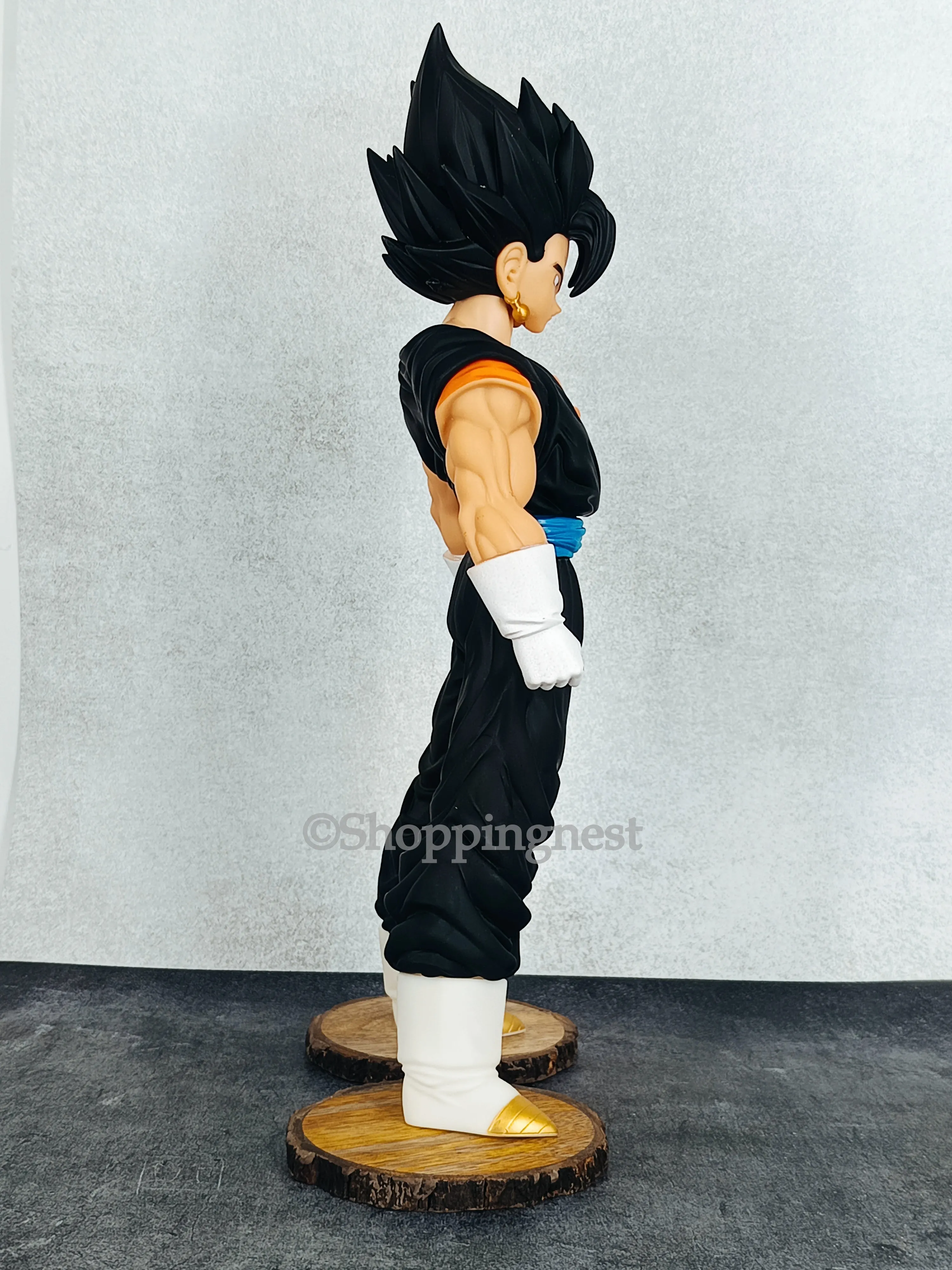 Dragon Ball Z Super Saiyan Vegeta Action Figure | 40 cms |