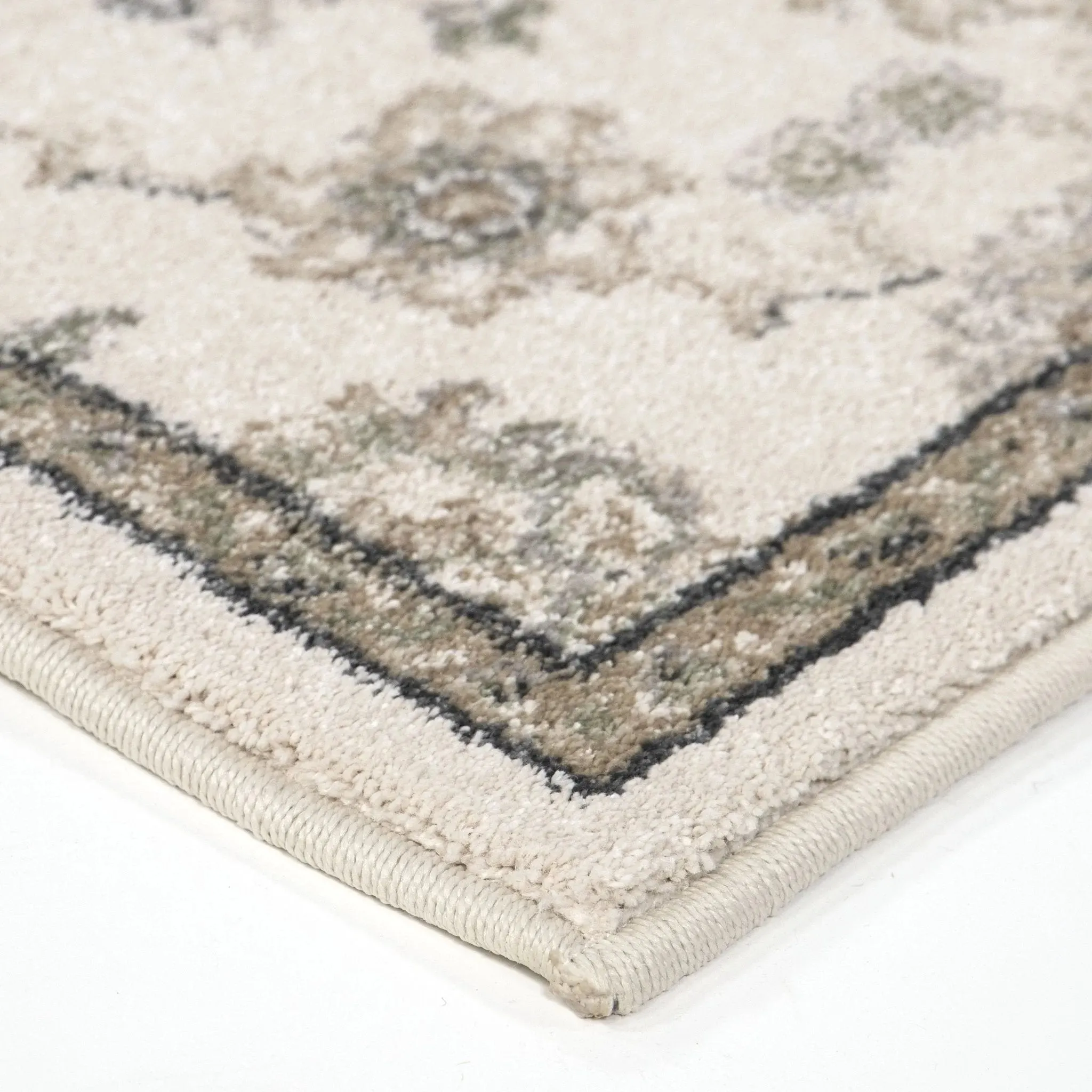 Riverstone 9013 Manor Sarouk Soft White Rug