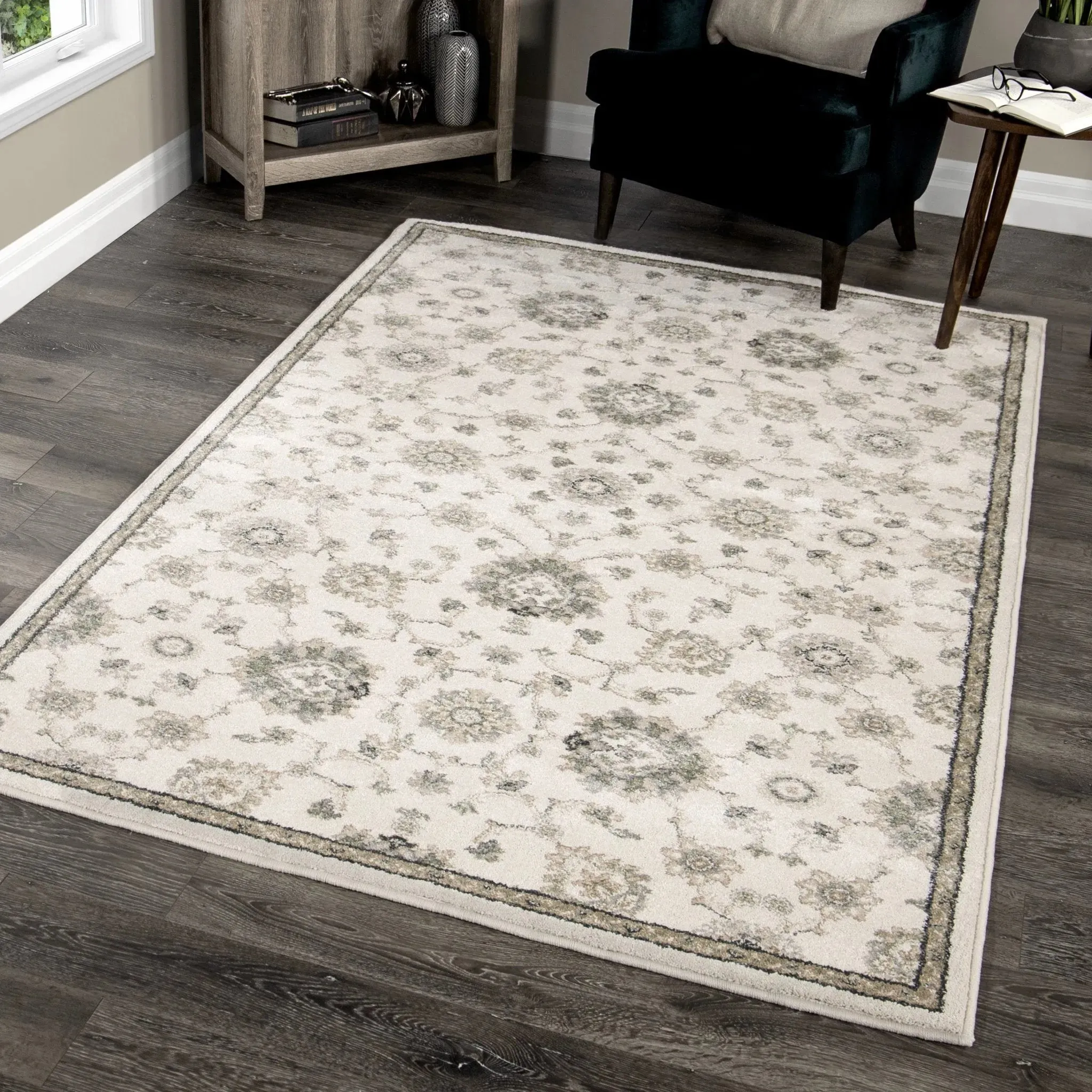 Riverstone 9013 Manor Sarouk Soft White Rug