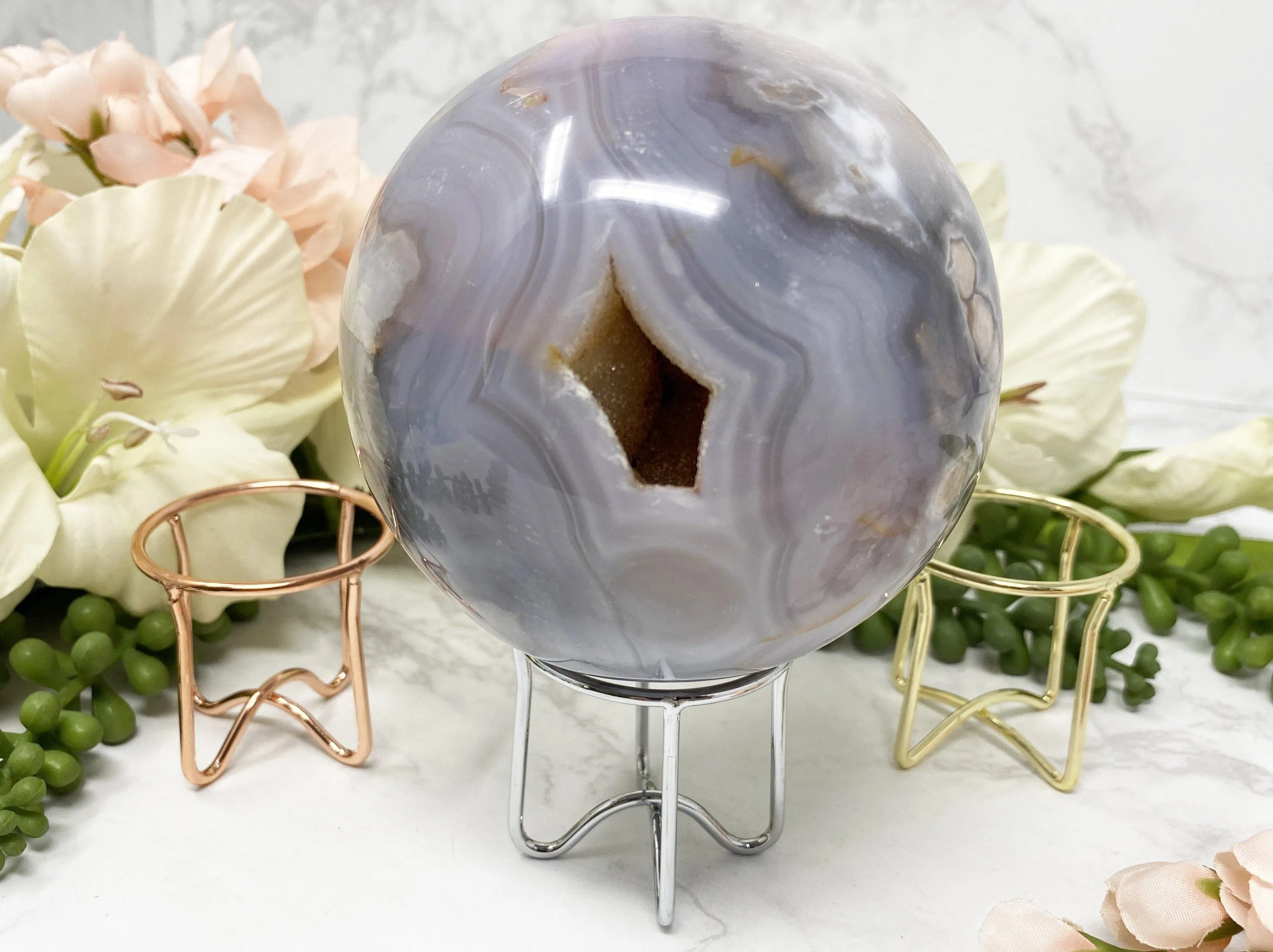 Simple Metal Crystal Sphere Stands