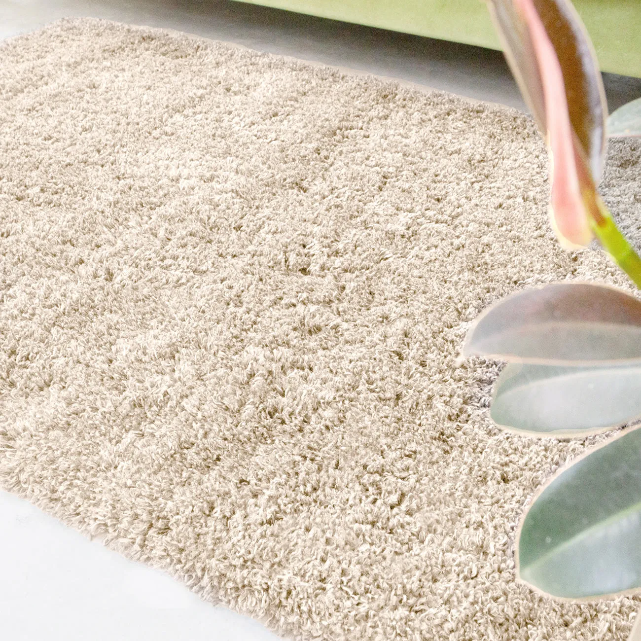 Super Soft Luxury Light Beige Shaggy Rug