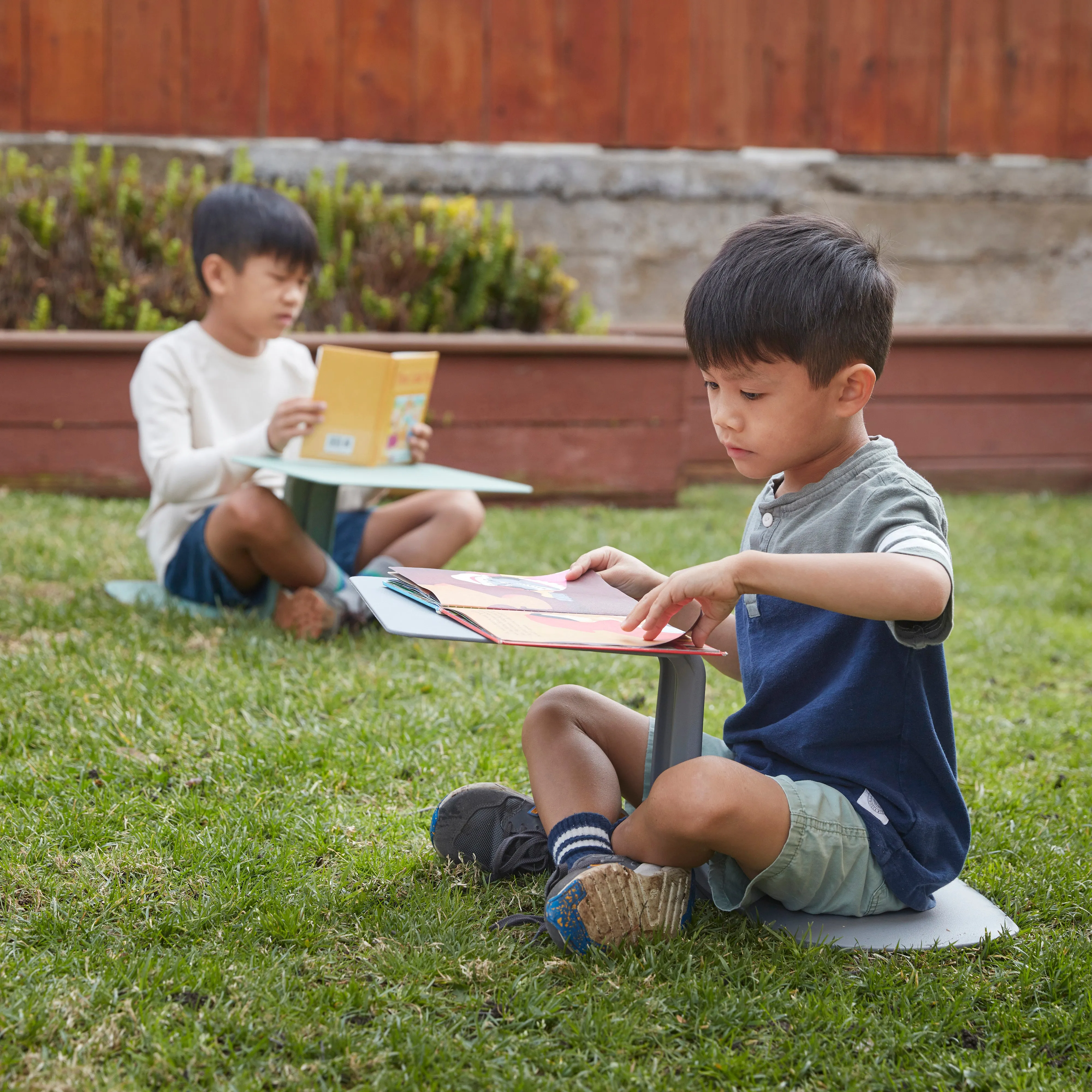 The Surf Portable Lap Desk, Kids Floor Desk, One-Piece Writing Table, Classroom Flexible Seating